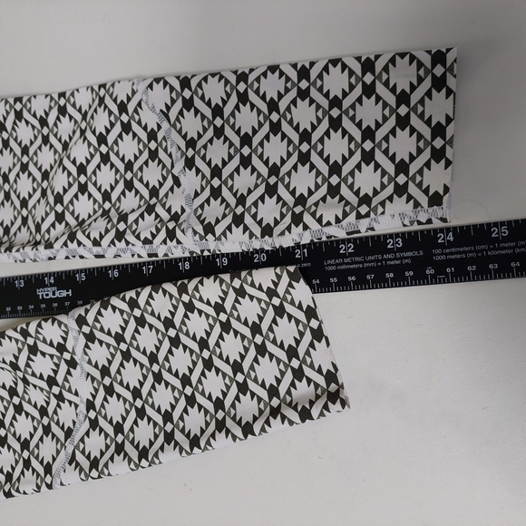 VARLEY Bedford Yoga Workout Pants Equinox Geo Aztec Print Size XS - Picture 4 of 9